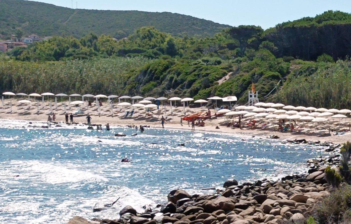 Gli Oleandri Di Calarossa - 5M Walk To The Beach 이솔라 로사 외부 사진